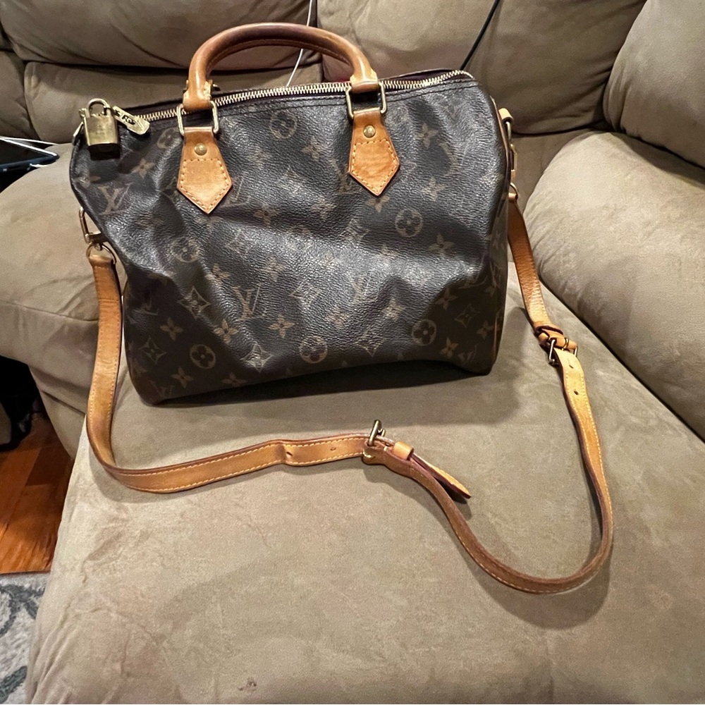Authentic Louis Vuitton Speedy 30